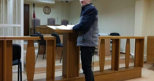 Мікалая Дзядка судзяць за надпіс на сцяне мінскага інтэрнату. Абноўлена: вызвалілі!