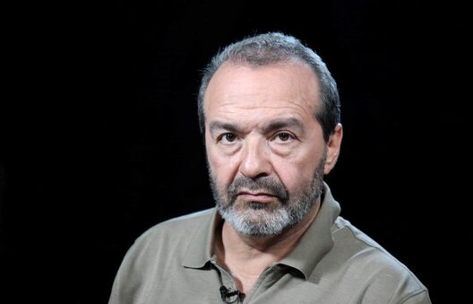 ei2vsomx0aemyum_1.jpg ei2vsomx0aemyum_1.jpg