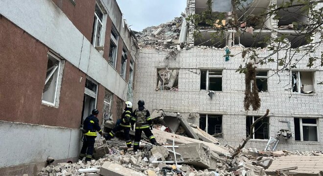 784-ты дзень вайны. Расія нанесла ракетны ўдар па Чарнігаве, шмат загінулых 784-ты дзень вайны. Расія нанесла ракетны ўдар па Чарнігаве, шмат загінулых