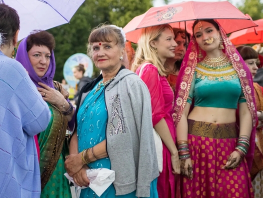 1/2 fejkavyja_romy_i_indusy_2.jpg