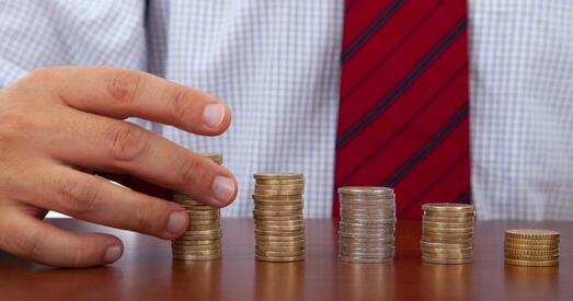 Перспектывы на лета: МВФ можа не даць грошай да выбараў, а прадпрыемствы будуць распрадаваць склады