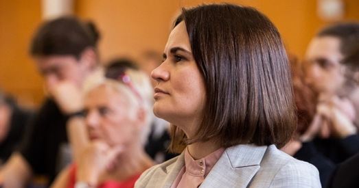 Ад імя Святланы Ціханоўскай дыпламатам рассылалі спам