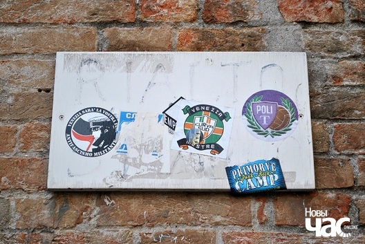 4/17 dsc_0223_logo.jpg