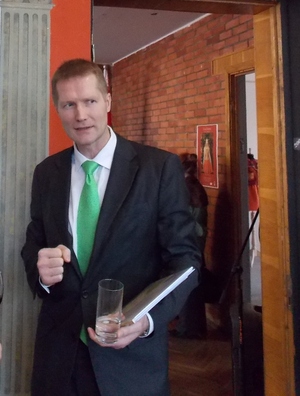 13/13 dscn2702_logo.jpg