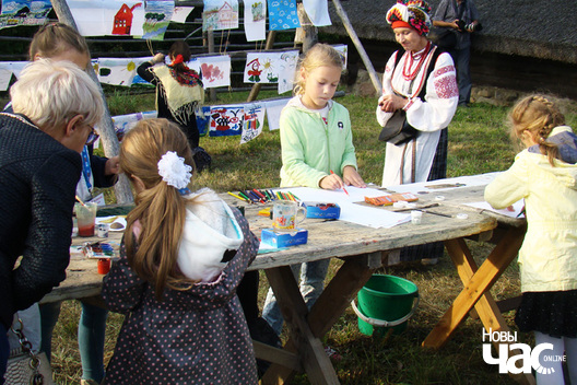 Дзіцячая пляцоўка для будучых мастакоў Дзіцячая пляцоўка для будучых мастакоў