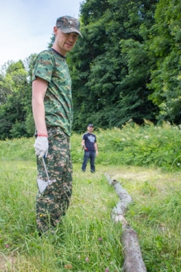 3/13 img_2154_601x902_logo.jpg