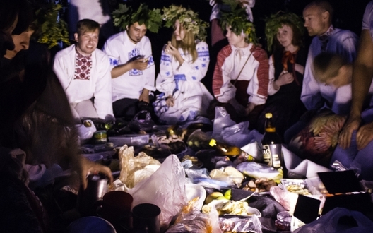 12/13 img_3036_602x376_logo.jpg