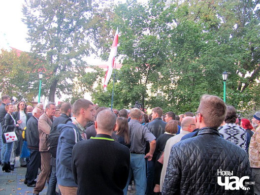 4/16 img_9079_logo.jpg