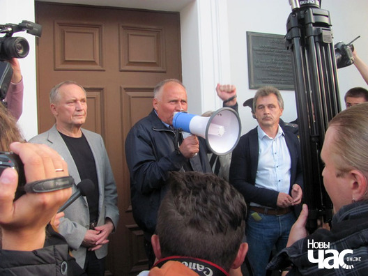 5/16 img_9095_logo.jpg