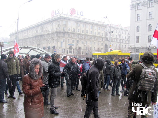 4/48 img_9962_logo.jpg