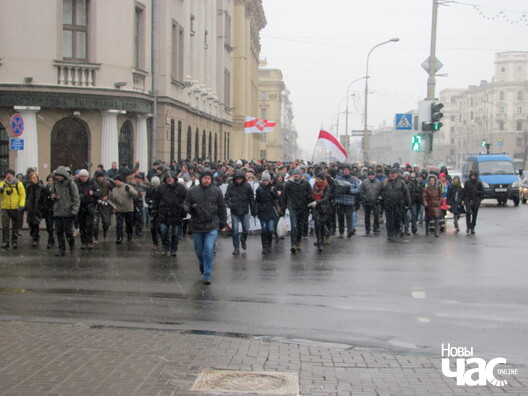 8/48 img_9988_logo.jpg