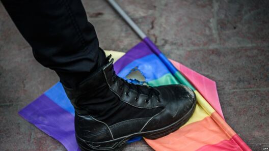 gay_1.jpg gay_1.jpg