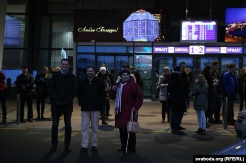 gdb.rferl.org__f7c5254b_0b9d_4_8583e41b12f6937a4e2398c83692203d.jpeg gdb.rferl.org__f7c5254b_0b9d_4_8583e41b12f6937a4e2398c83692203d.jpeg