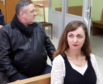 Ларыса Шчыракова і Леанід Судаленка ў судзе Ларыса Шчыракова і Леанід Судаленка ў судзе