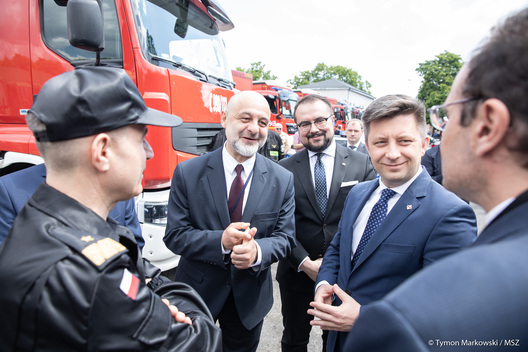 humpomosch2.jpg humpomosch2.jpg