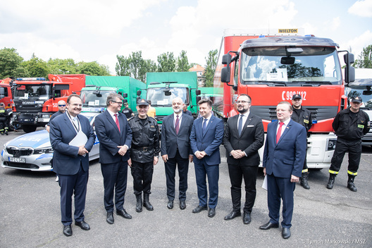 humpomosch3.jpg humpomosch3.jpg