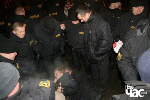 17/23 img_0262_3_logo.jpg