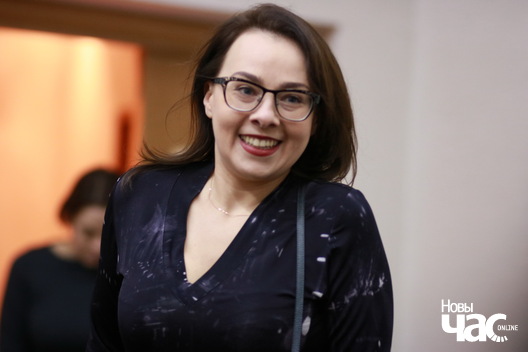 16/17 img_0307_logo.jpg