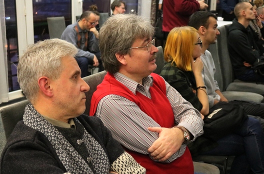 17/29 img_0510_logo.jpg