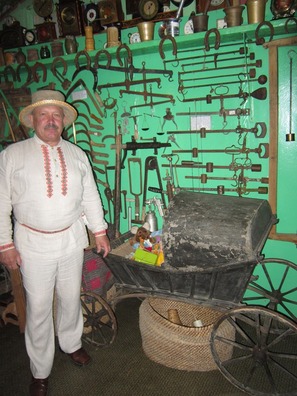 17/24 img_0591_1_logo.jpg