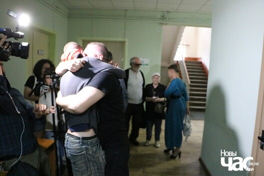 6/21 img_0685_1024x683_logo.jpg