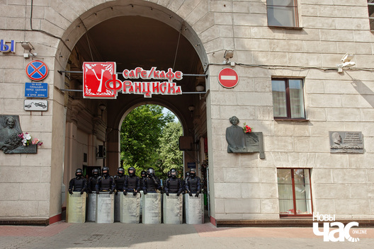26/42 img_0697_logo.jpg