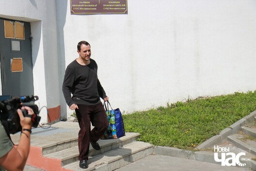 5/7 img_0836_1024x683_logo.jpg