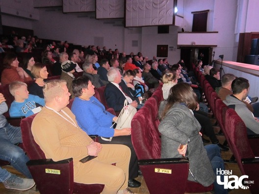 1/8 img_1250_1_logo.jpg