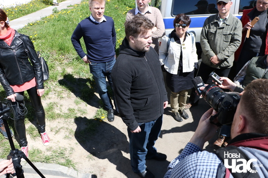 11/23 img_1517_logo.jpg