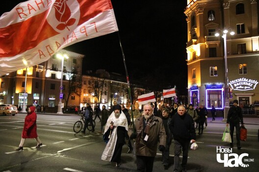 5/36 img_1552_1280x853_logo.jpg