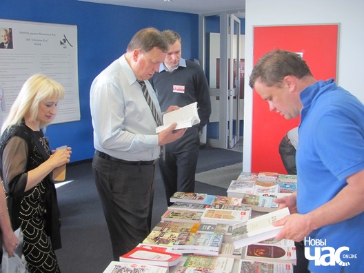 img_1562_logo.jpg img_1562_logo.jpg