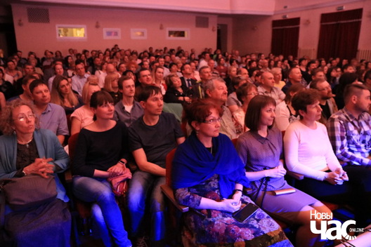 23/27 img_1796_logo.jpg