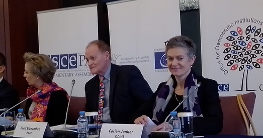 Жорстка. Але ці прынцыпова?