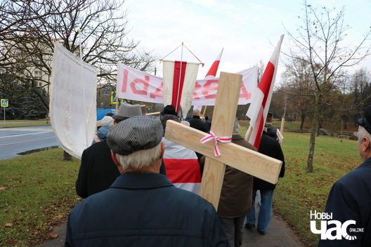 img_2102_logo.jpg img_2102_logo.jpg