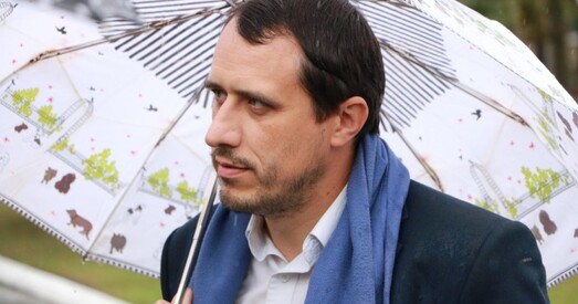 Вайна рэжыму супраць памерлых гартуе грамадства для вырашальнай бітвы за жывых