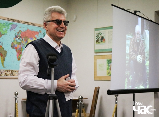 4/9 img_2827_logo.jpg