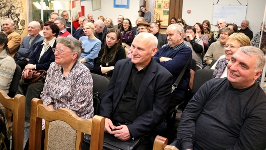 9/9 img_2863_logo.jpg