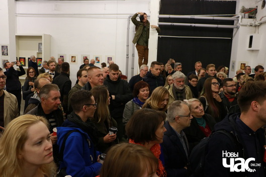 3/23 img_3130_logo.jpg