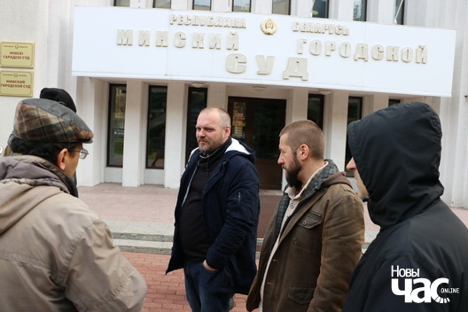 3/8 img_3271_logo.jpg