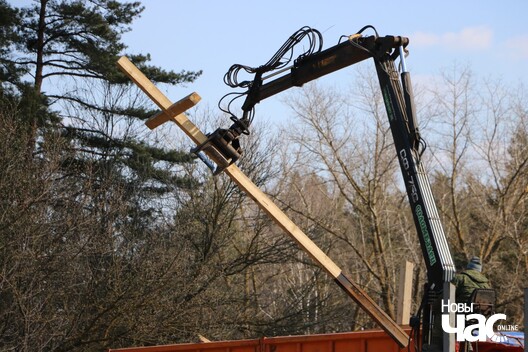 19/20 img_3335_1280x853_logo.jpg