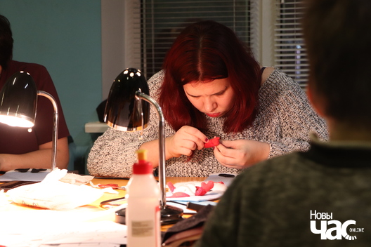 12/33 img_3566_logo.jpg