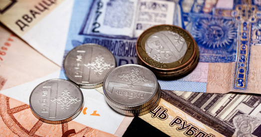 У бюджэтнікаў другі месяц запар падаюць заробкі