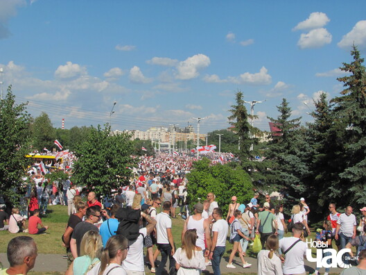 4/12 img_4848_logo.jpg