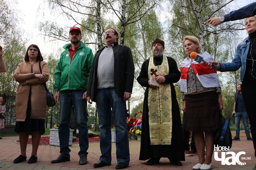 9/13 img_4969_1280x853_logo.jpg