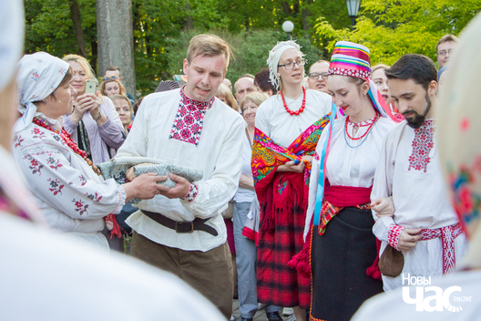 19/50 img_7750_1_logo.jpg