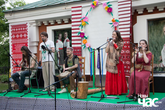 35/50 img_7955_logo.jpg