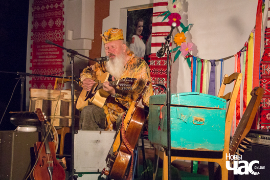 43/50 img_7995_logo.jpg