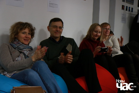 2/8 img_8158_logo.jpg