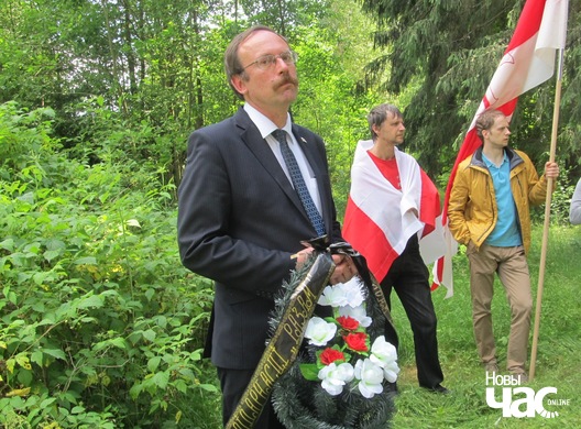 6/10 img_8723_logo.jpg