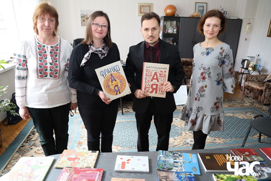 img_9310_novyj_razmer_logo.jpg img_9310_novyj_razmer_logo.jpg